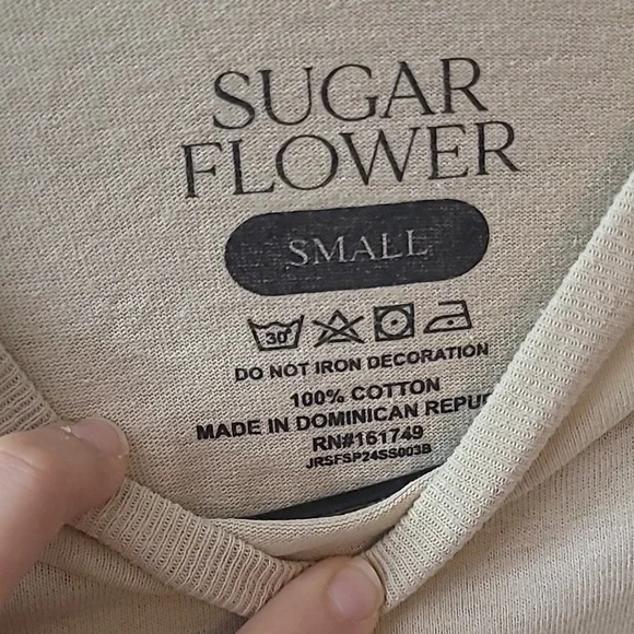 PEACE LOVE AMERICA SHIRT NWT - Picture 3 of 4